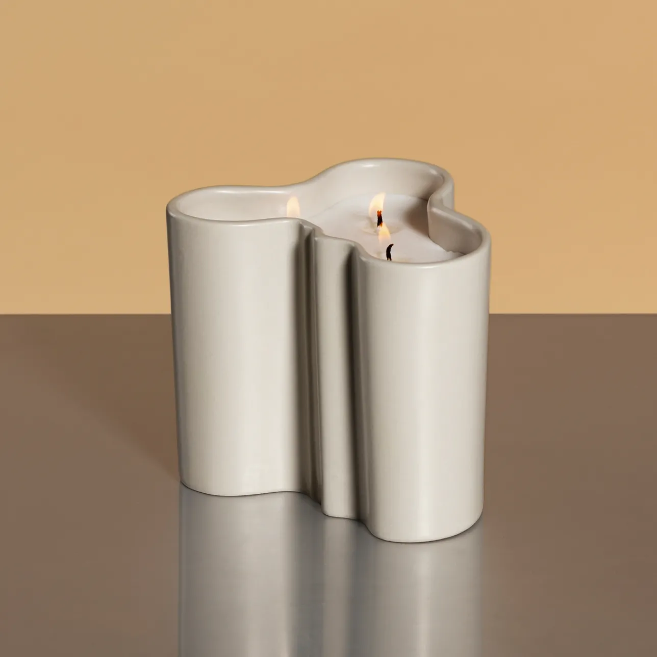 Tuoksukynttilä 11cm hiekka|IITTALA Hot